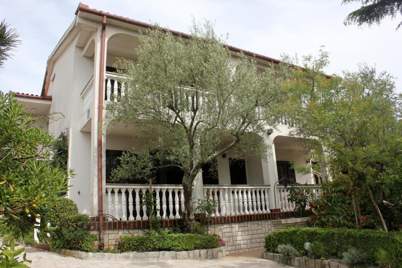 Apartment Krajacic Krk Town Exterior photo